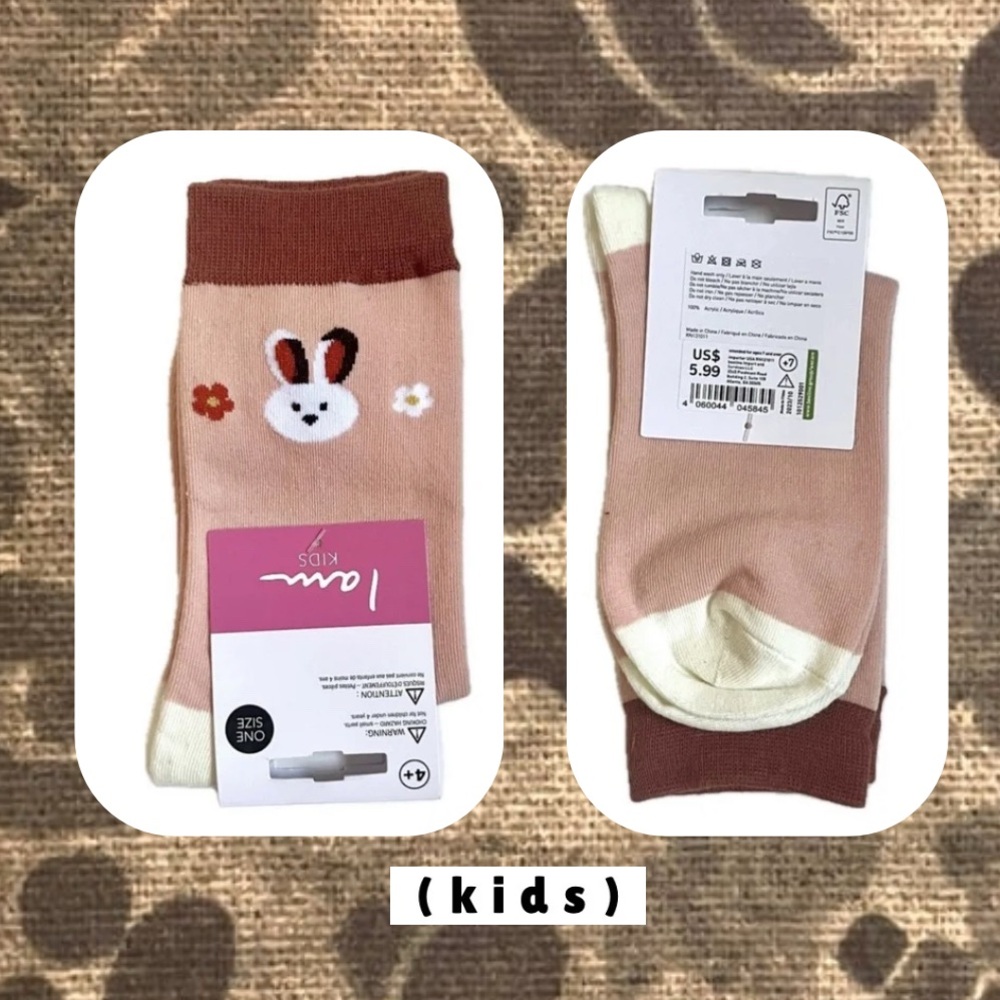 (kids) 🏷️ brown & pink socks with kawaii cute bunny 🐰 on them